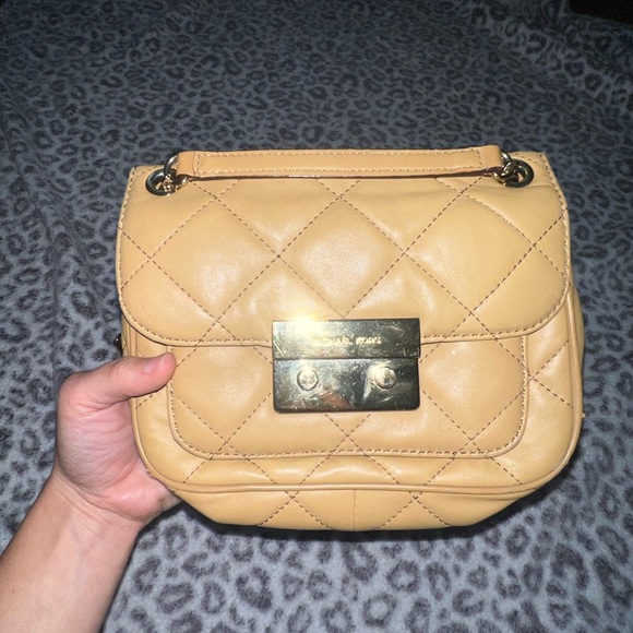 Michael Kors bag with chain handle - Picture 8 of 9